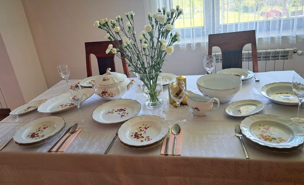 Porcelana francuska zestaw obiadowy