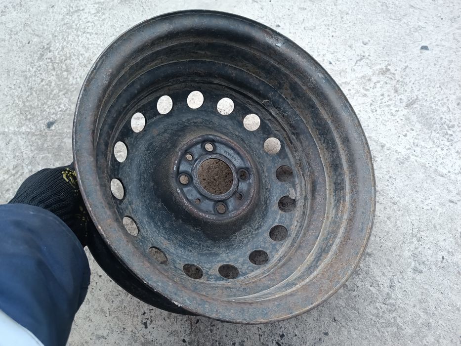 Металевий диск 4 98 R14 Фіат