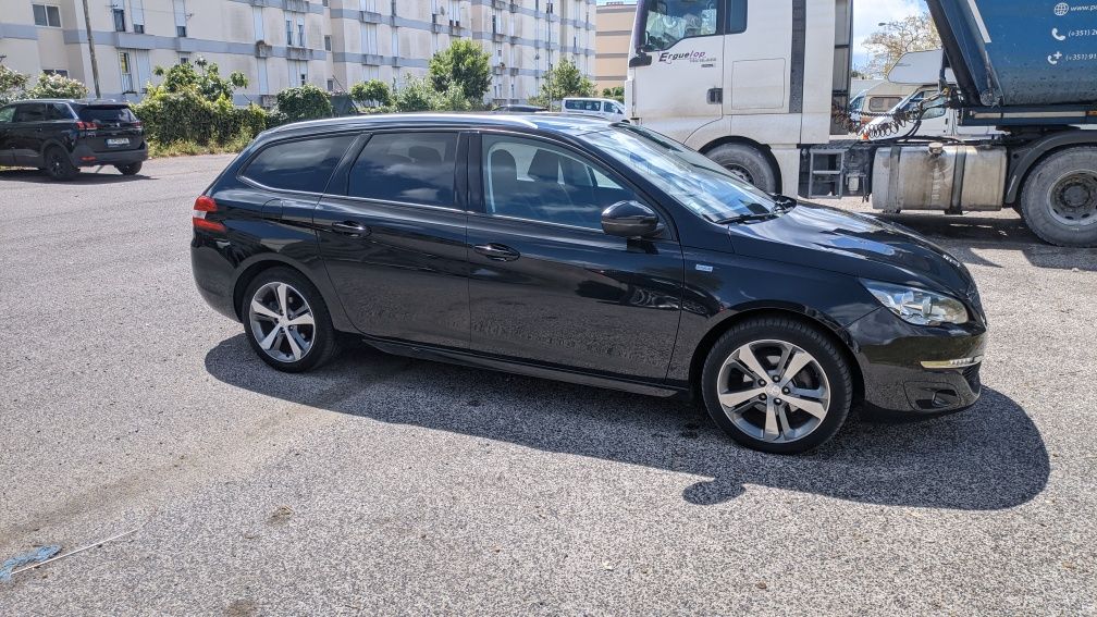 Peugeot 308 SW 1.2 130cv