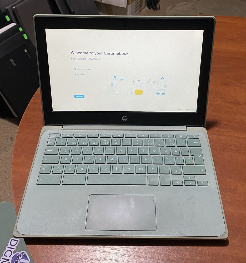 Hp Chromebook 11 g8 EE 11.6" 3GB RAM/32GB ROM! D900
