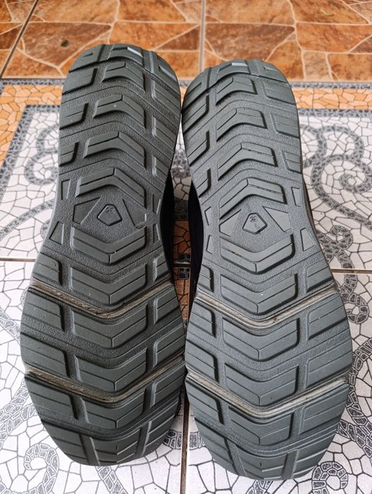 Queshua 46p. Чоловічі трекінгові черевики waterproof.