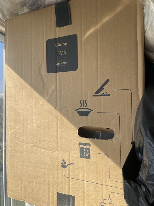 Bimby TM6 Nova na caixa