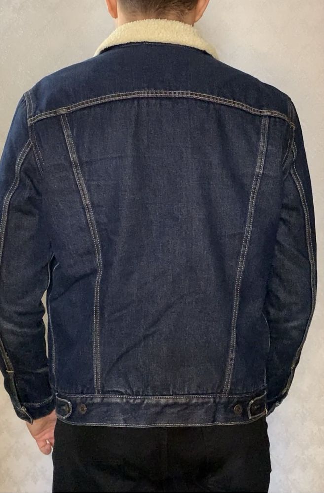 Шерпа Levi’s, джинсова куртка