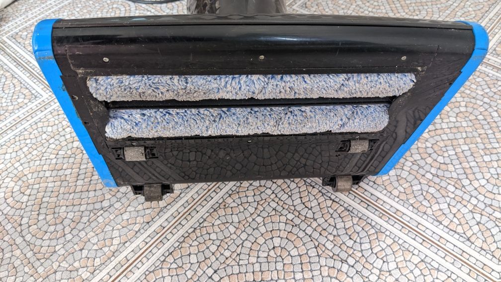Odkurzacz Philips AquaTrio Pro FC7088