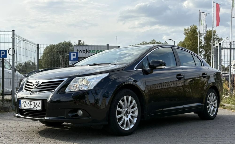 Toyota Avensis SalonPL/ Kamera/ Navi/ ALU18/ El. Fotele+Kierownica/ Skóra/ Prestige