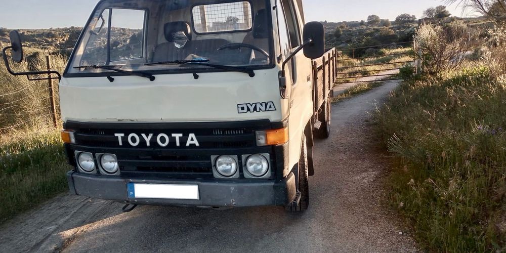 Toyota Dyna - bem estimada