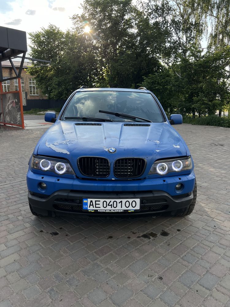 Внедорожник Срочно BMW X5 M-пакет Individual газ/бензин 4х4 Автомат