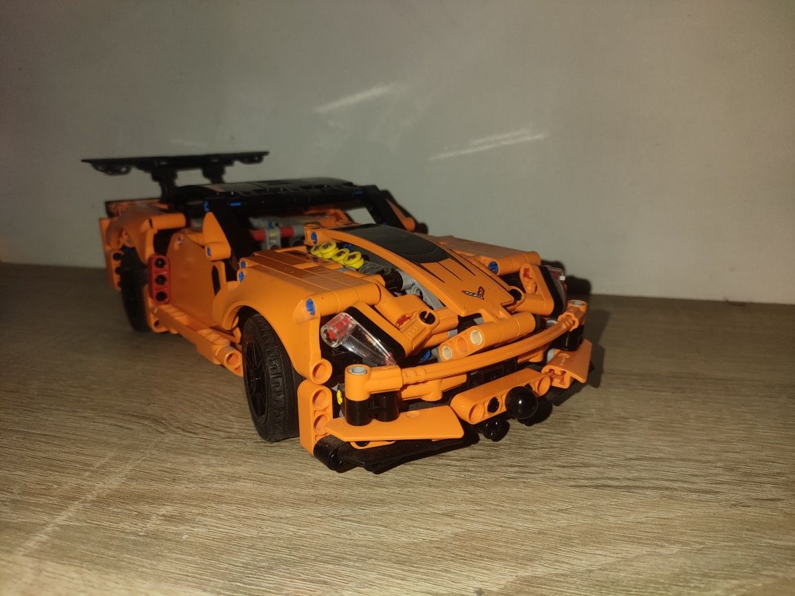 Lego 42093 chevrolet Corvette  ZR1  2 w 1