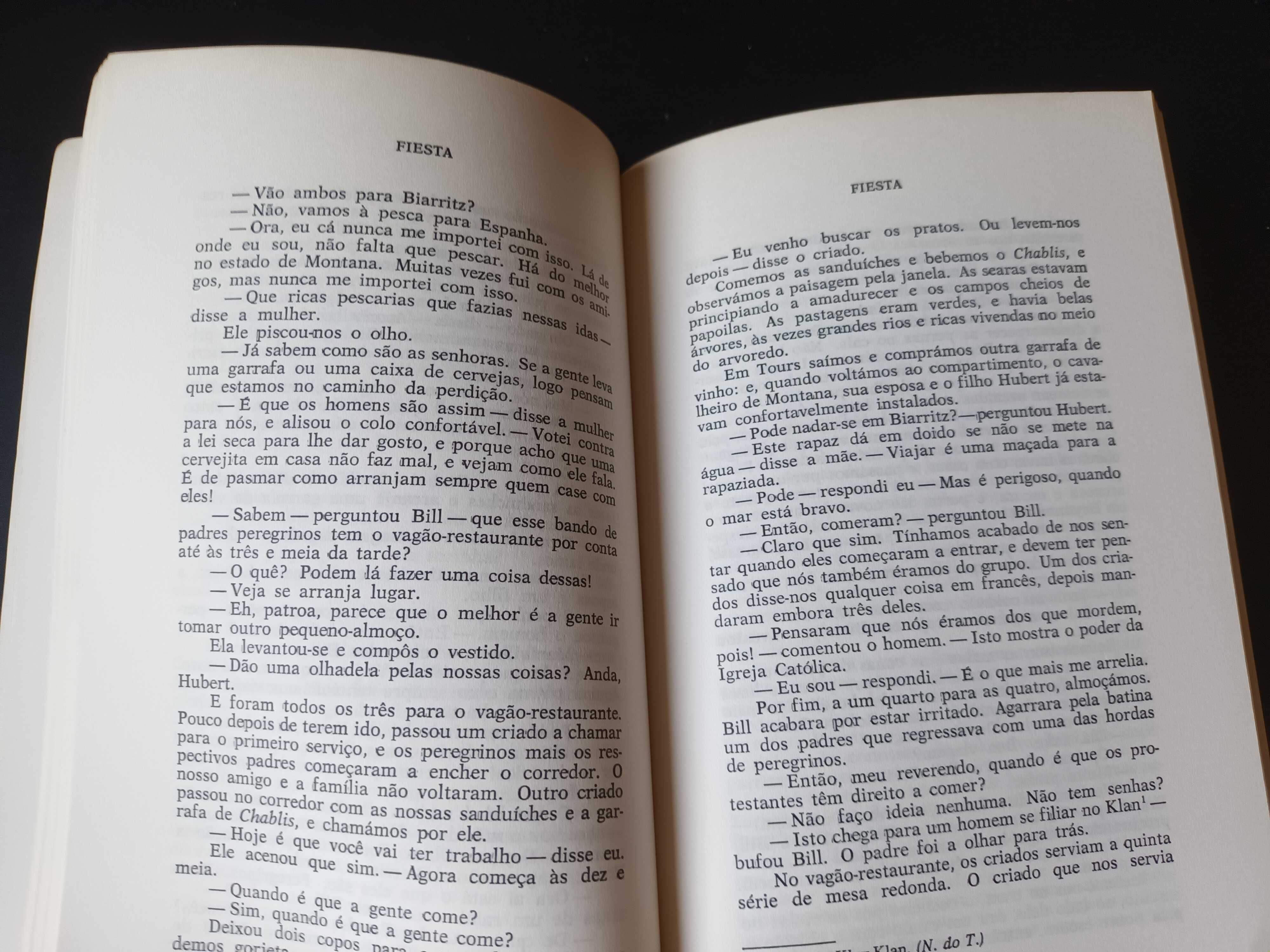 "Fiesta - O Sol Nasce Sempre" por Ernest Hemingway