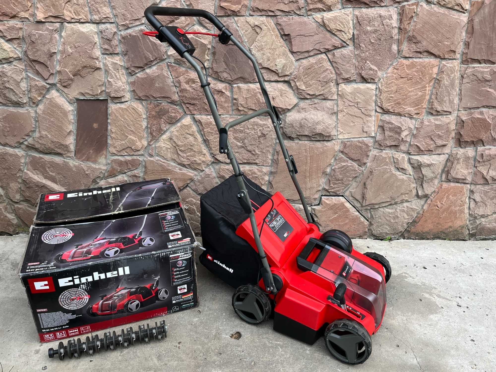 Аератор-скарифікатор акумуляторний Einhell X-Change GE-SA 36/35 Li-Sol