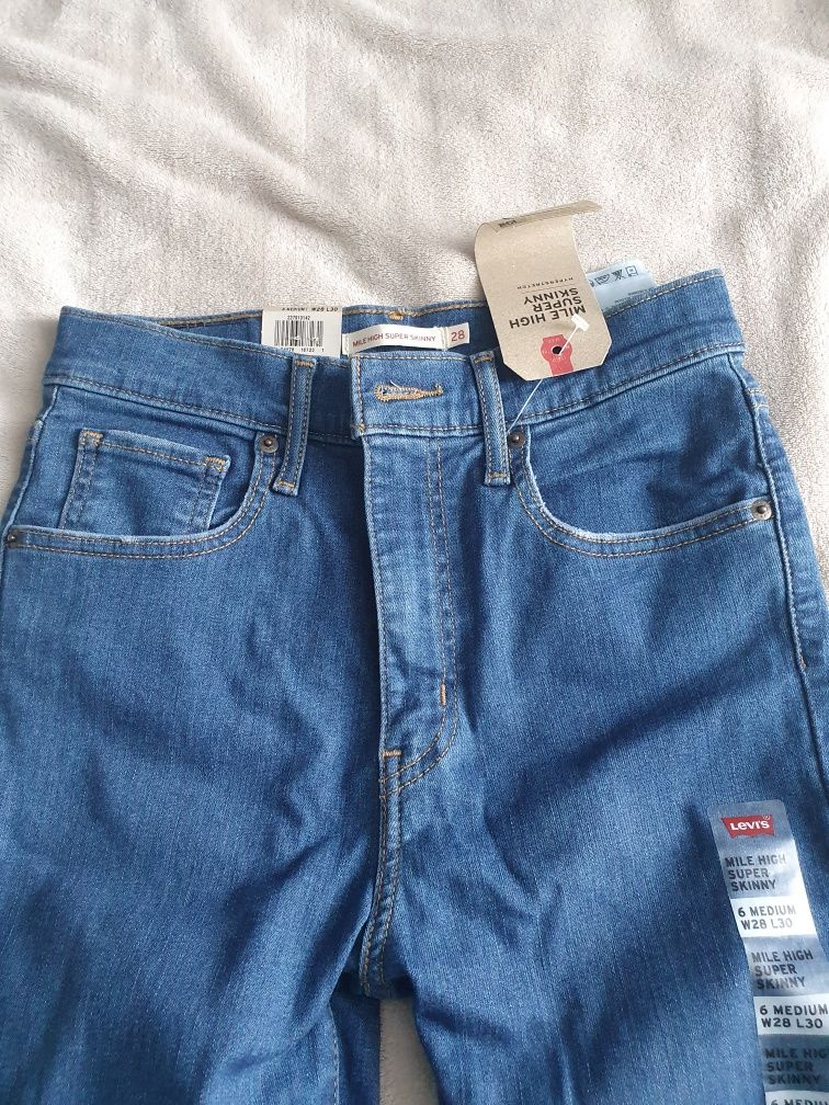 Джинси Levi's Mile high, 28р