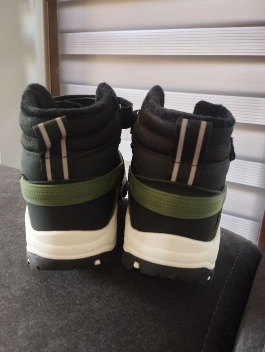 Buty trekkingowe dla dzieci  .Nowe bez metki.