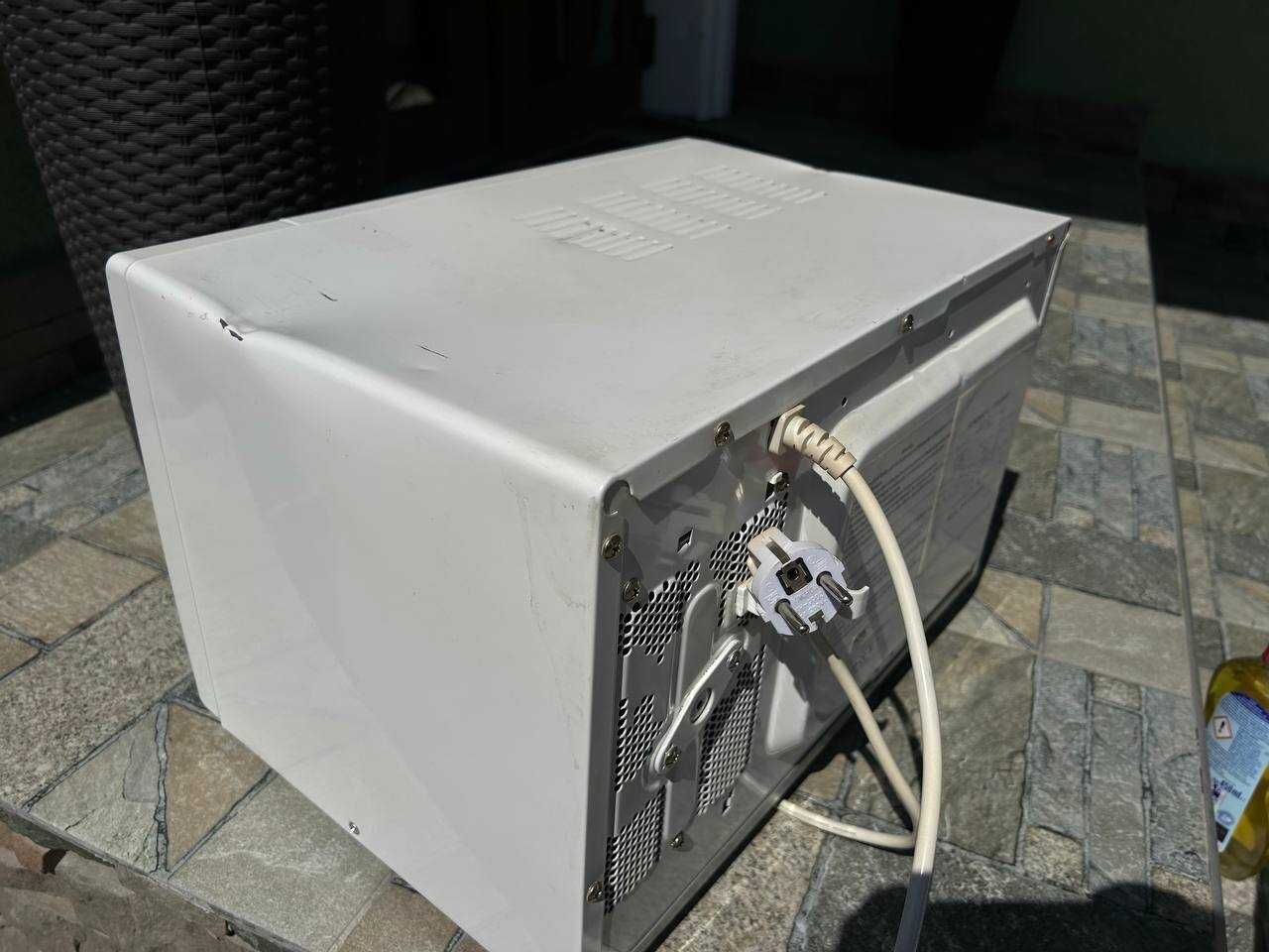 Микроволновая печь AFK MW17