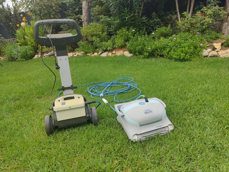 Robot Piscina Maytronics - Dolphin Zenit 15