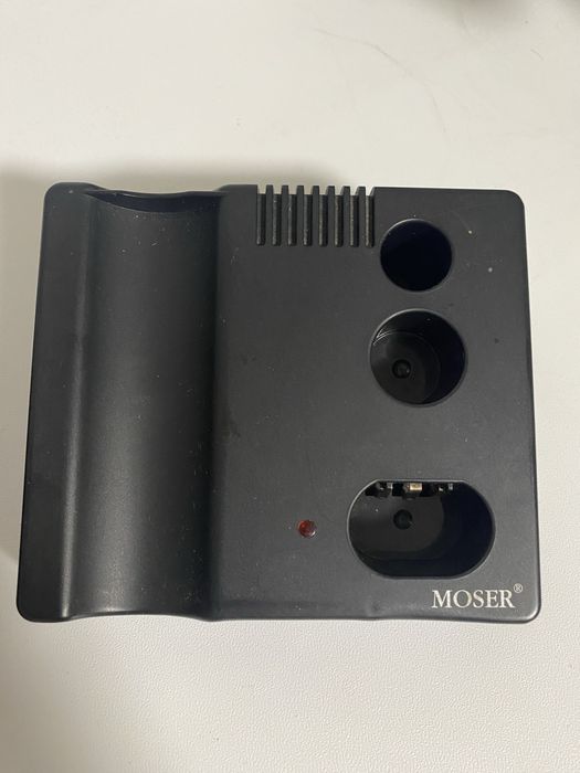 Зарядная станция для машинки MOSER