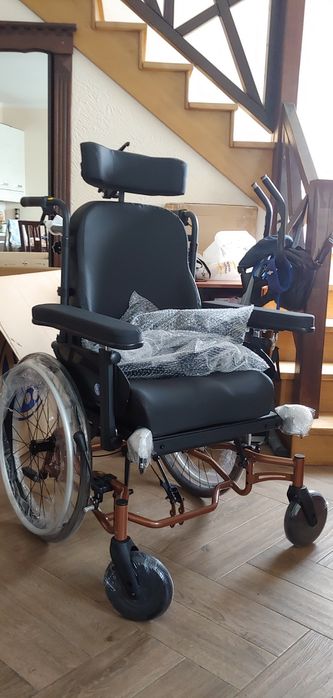 Продам інвалідну коляску Vermeiren, модель Inovys ll Evo
