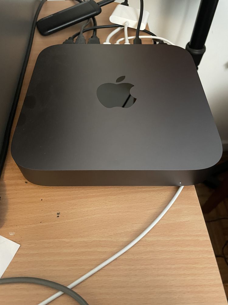 Mac Mini (late 2018)