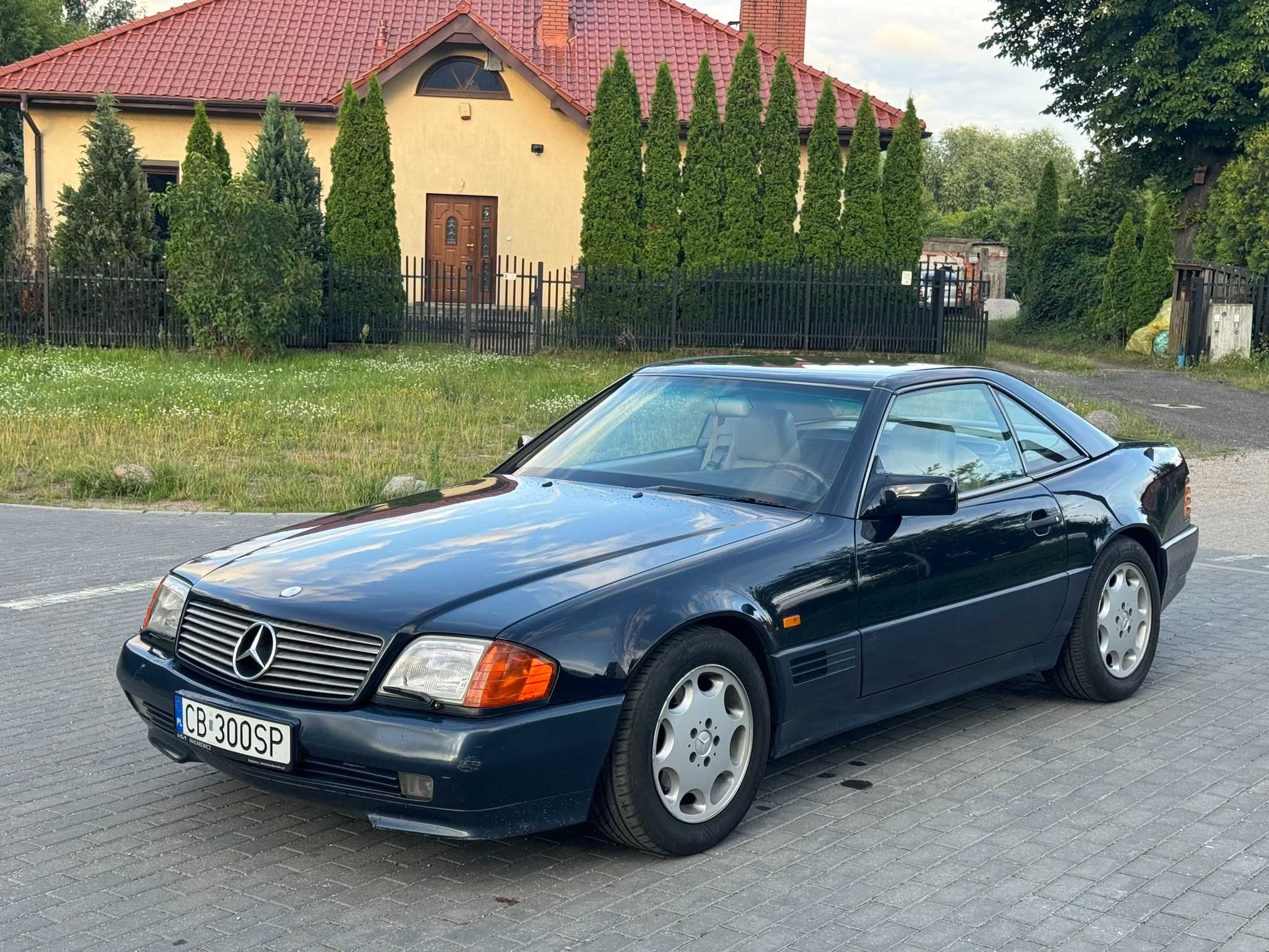 Mercedes-Benz R129 300SL-24
