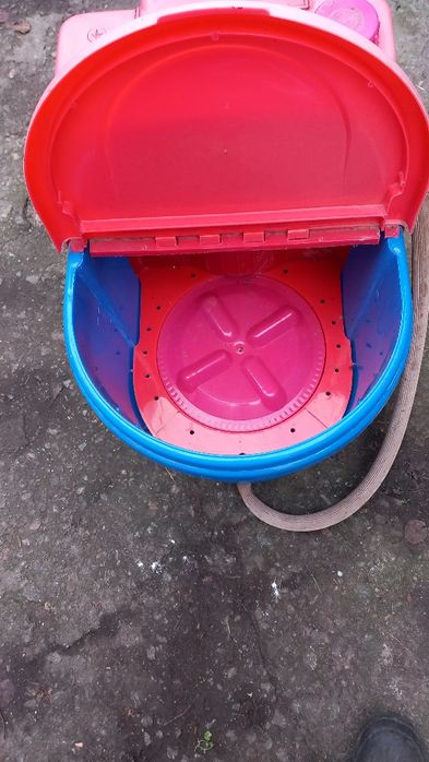 Продам стиральну машинку "Харківянка. З пластіковог матерьялу.