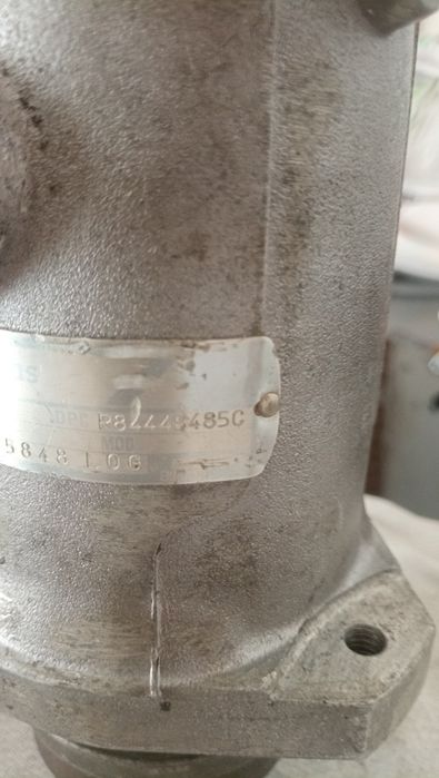 Duas bombas injetoras da Renault Kangoo 1.9 Diesel