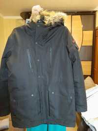 Куртка черная с мехом на капюшоне XL- 420 грн