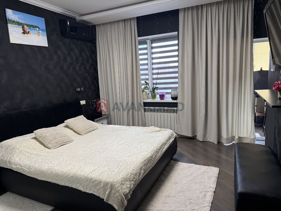 Таунхаус з ремонтом, Святопетрівське!!!