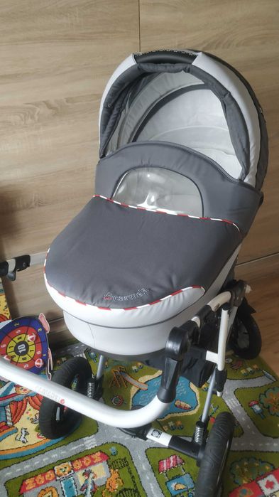 Wózek dziecięcy 2 w 1 Camarelo Carmela, kompletny, w dobrym stanie.