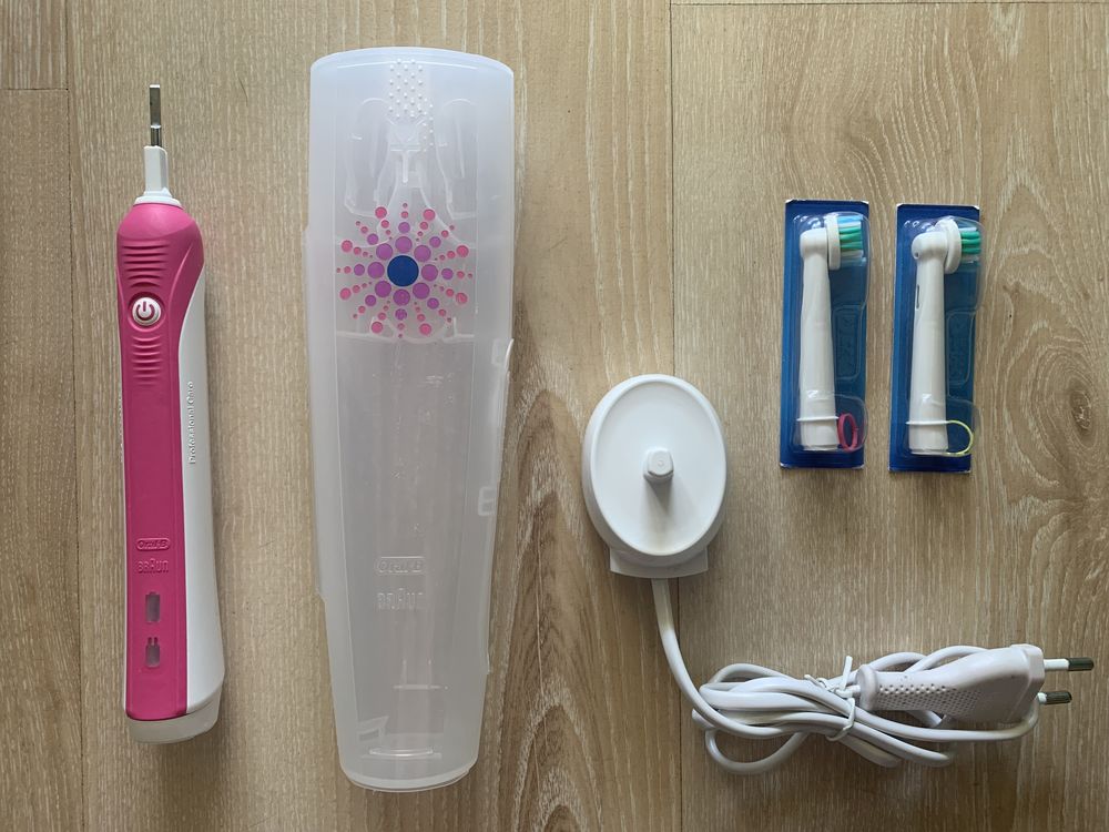 Szczoteczka elektryczna Oral-B (sprzedam)