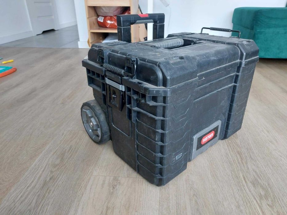 Skrzynia KETER GEAR rigid / ROC  na kółkach