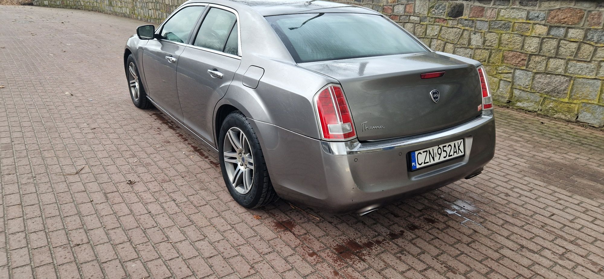 Lancia Thema 3.0CRD bardzo bogata wersja