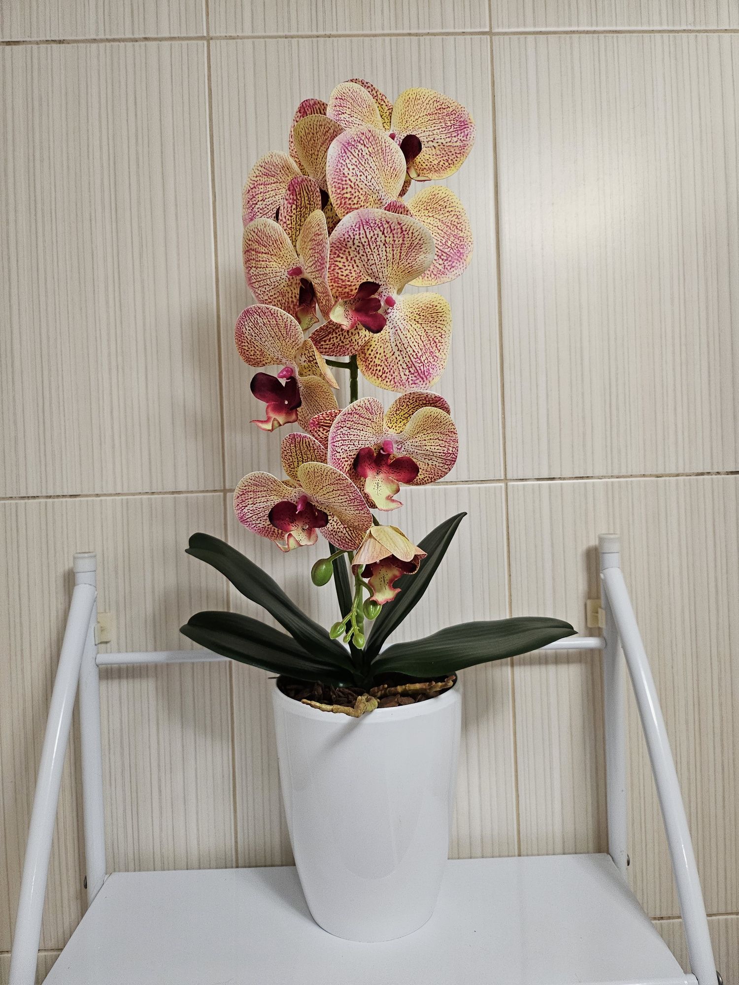 Штучні квіти, орхідеї