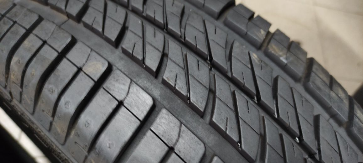 Pneus 175/70/14 semi novos