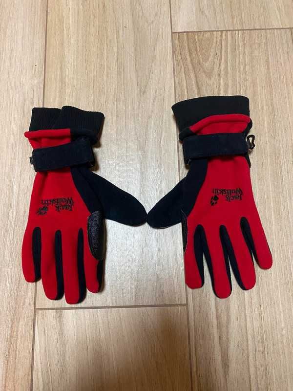 Czerwone rękawiczki Jack Wolfksin