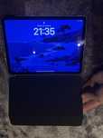 Apple Ipad Air 11 cali , nowe etui Spigen