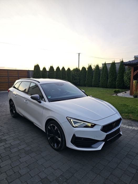 Cupra Leon Sportstourer 2022 1.4 e-Hybrid Lekko Uszkodzony !!!