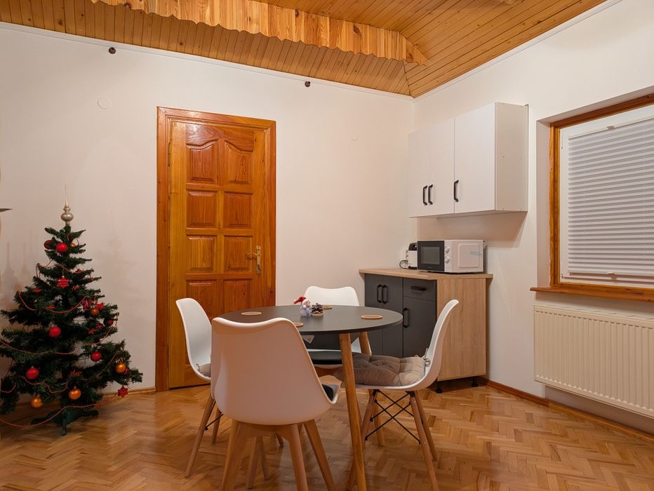 Будинок Славське "Солодка мить", Без господарів, Центр