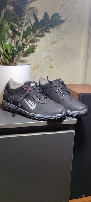 Кросівки чоловічі зимові на хутрі