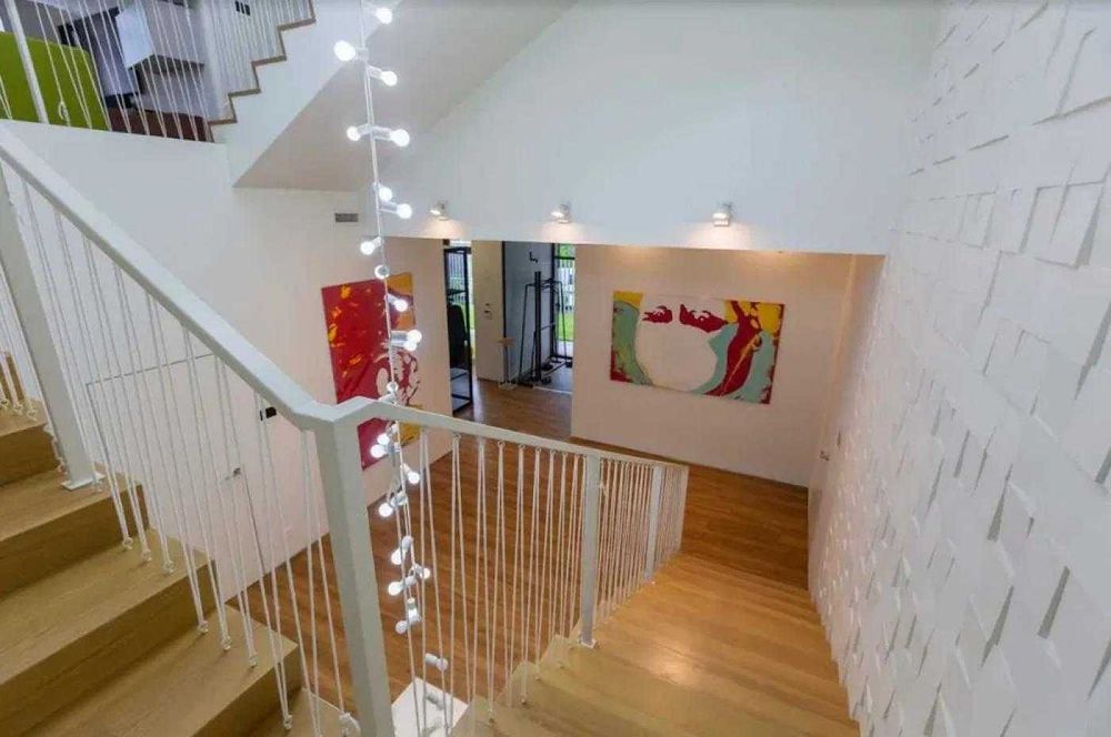 Стильний будинок 700м2 в с. Рудики, Козин Конча-Заспа