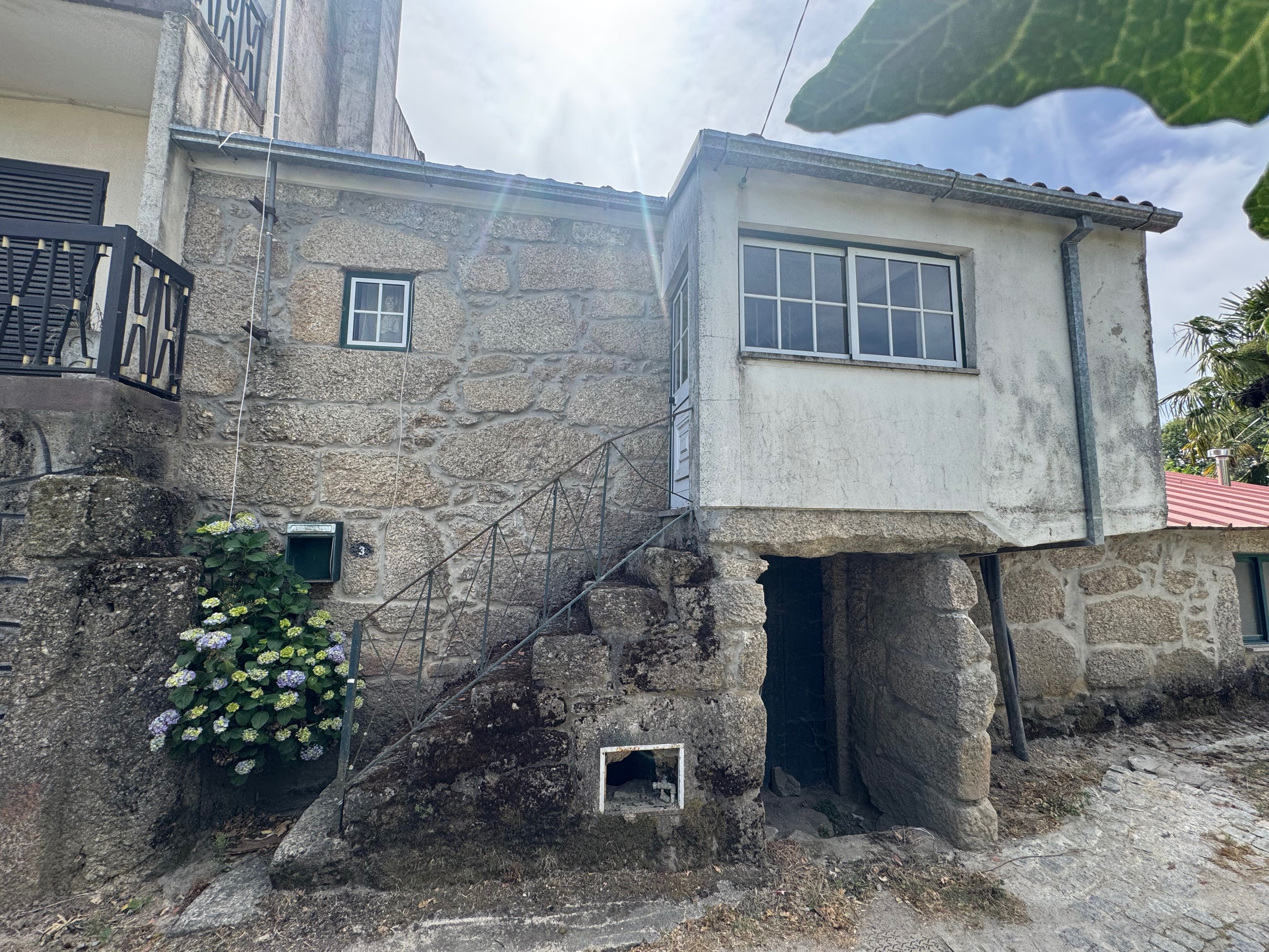 Casa - Moradia na Gata - (Guarda)