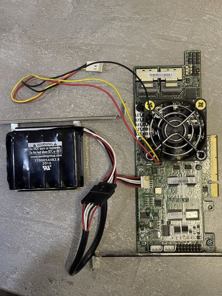 LSI MegaRAID 9271-8i PCI-E 3.0 x8, RAID контролер