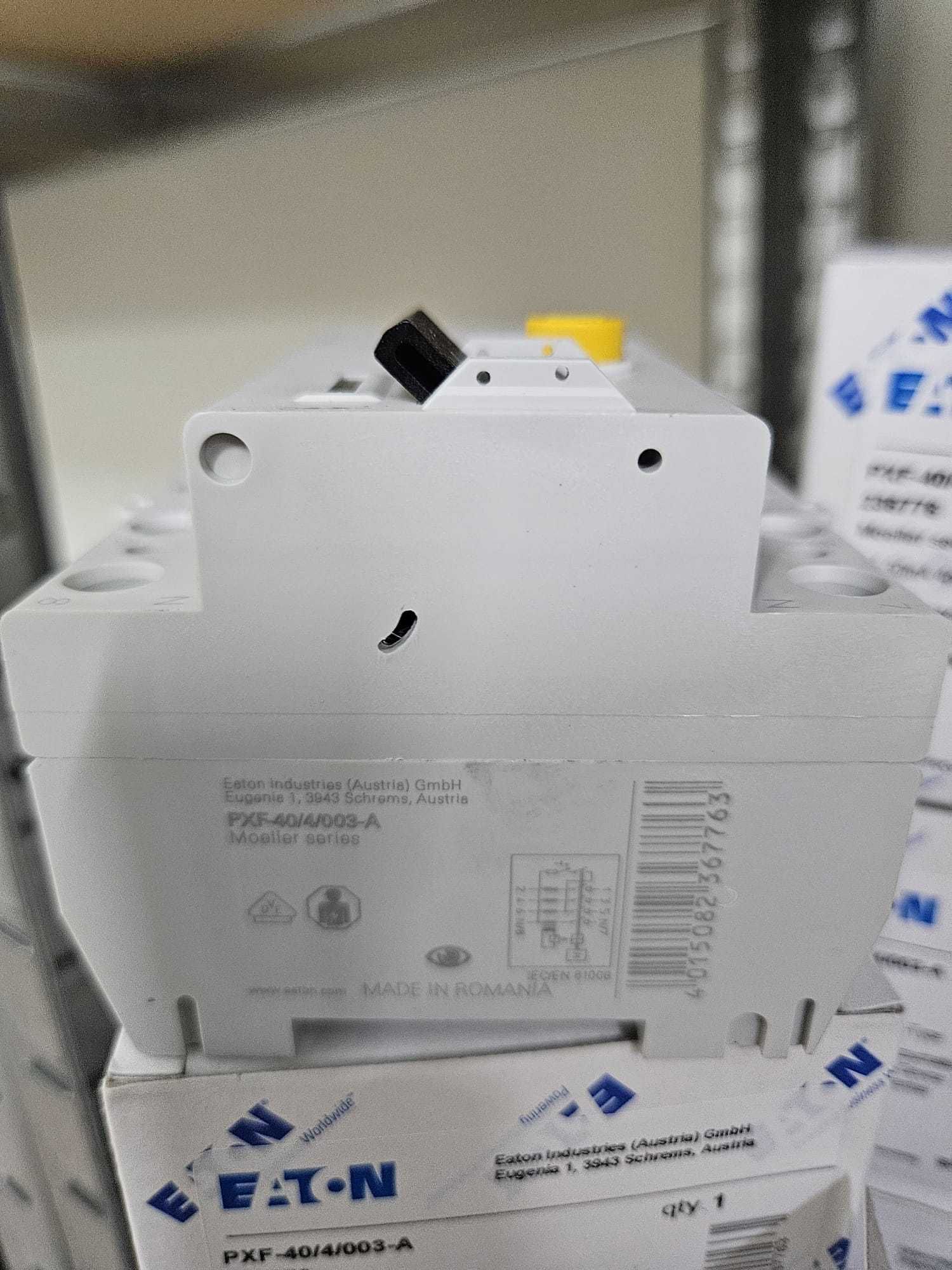 EATON   236776 PXF-40/4/003-A FI-Schalter 40A 4p 30mA Typ A  6 szt