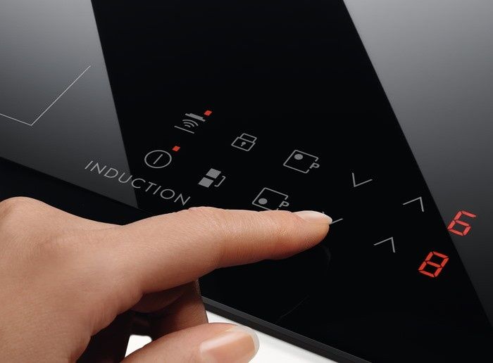 Варильна поверхня Electrolux IPE6440KX