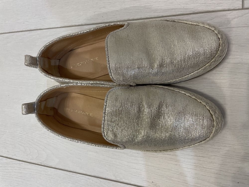 Новые Мокасины  лоферы туфли 36,5 кожа