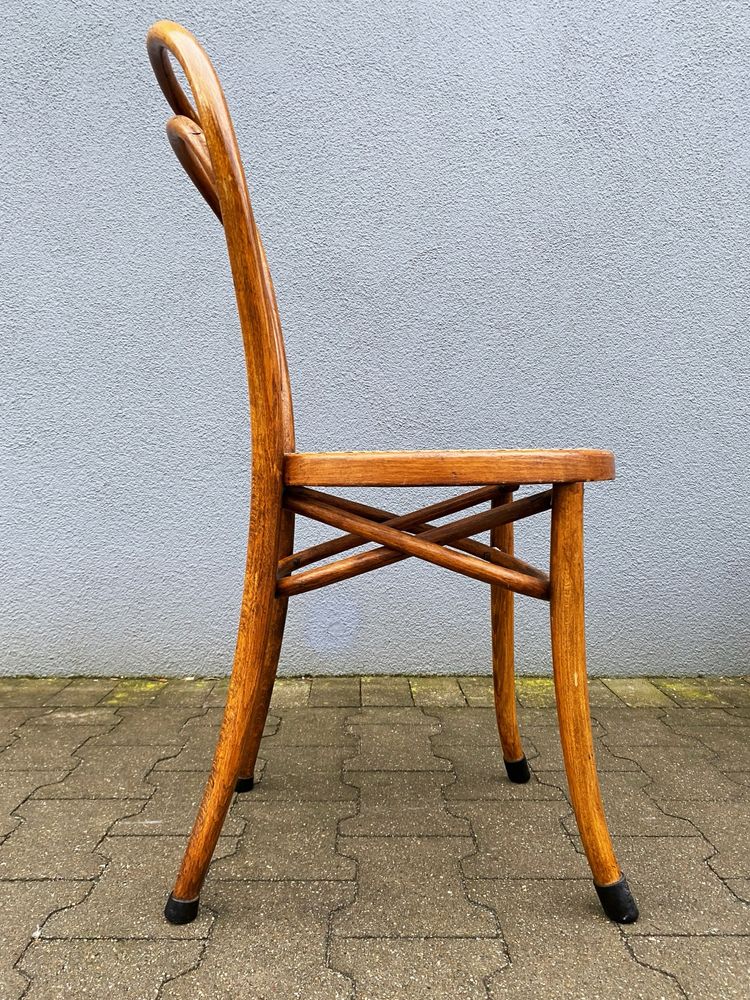 Zestaw kultowych krzeseł w stylu Thonet
