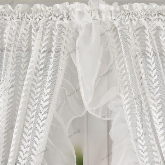 Urocza firaneczka koronkowa kolor ciepły biały