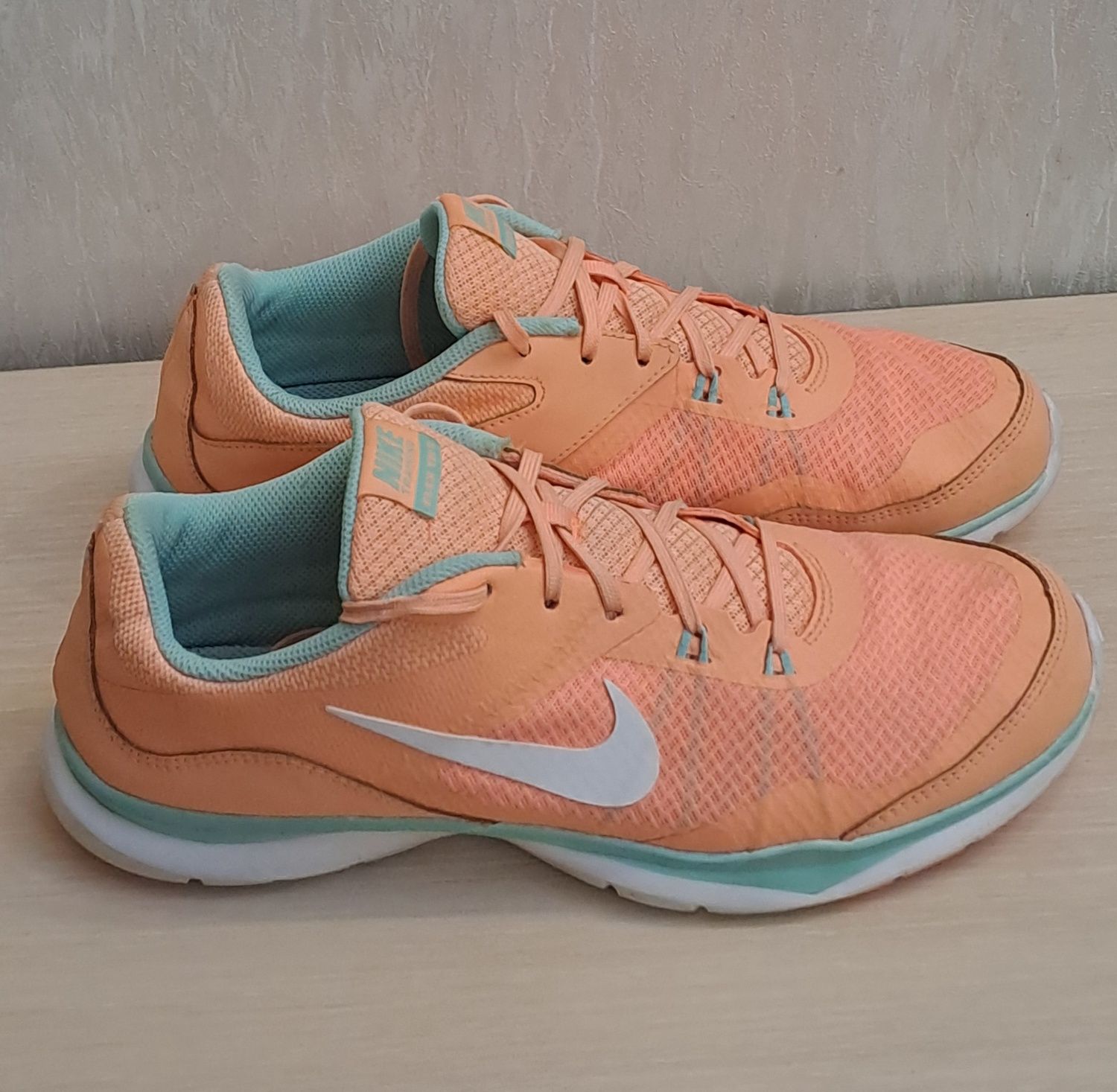 Кросівки Nike оригінал розмір 41