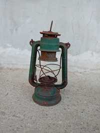 Sprzedam stare lampy naftowe w kolorze zielonym białym i czerwonym