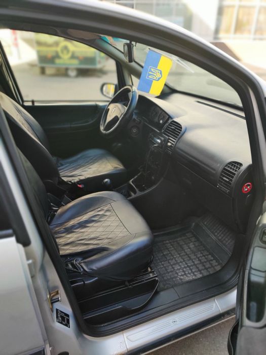 Продам Opel Zafira