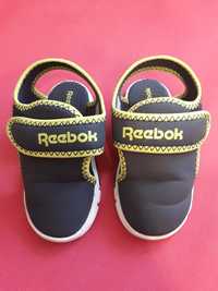 Buty 24,5  na lato reebok WAVE GLIDER II