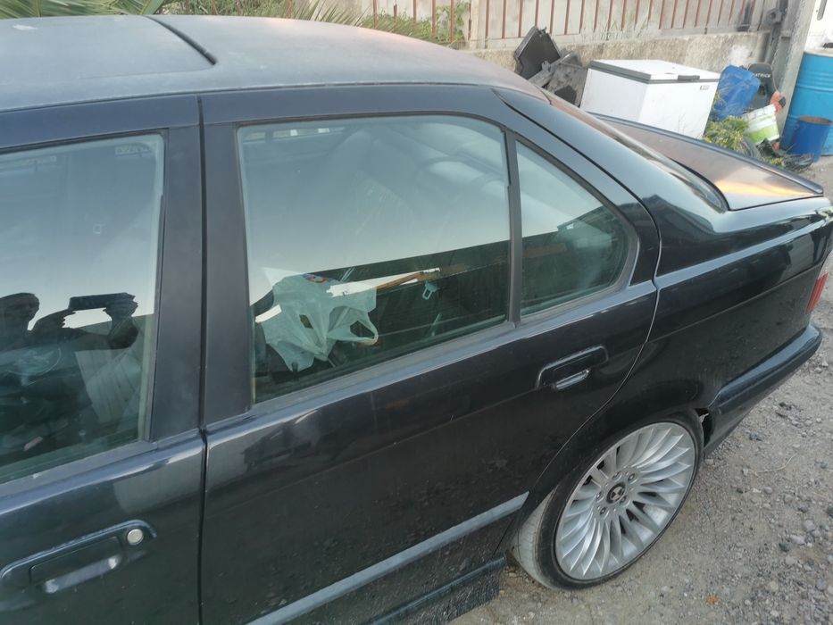 BMW 318tds com motor 325tds  em ótimo estado para peças